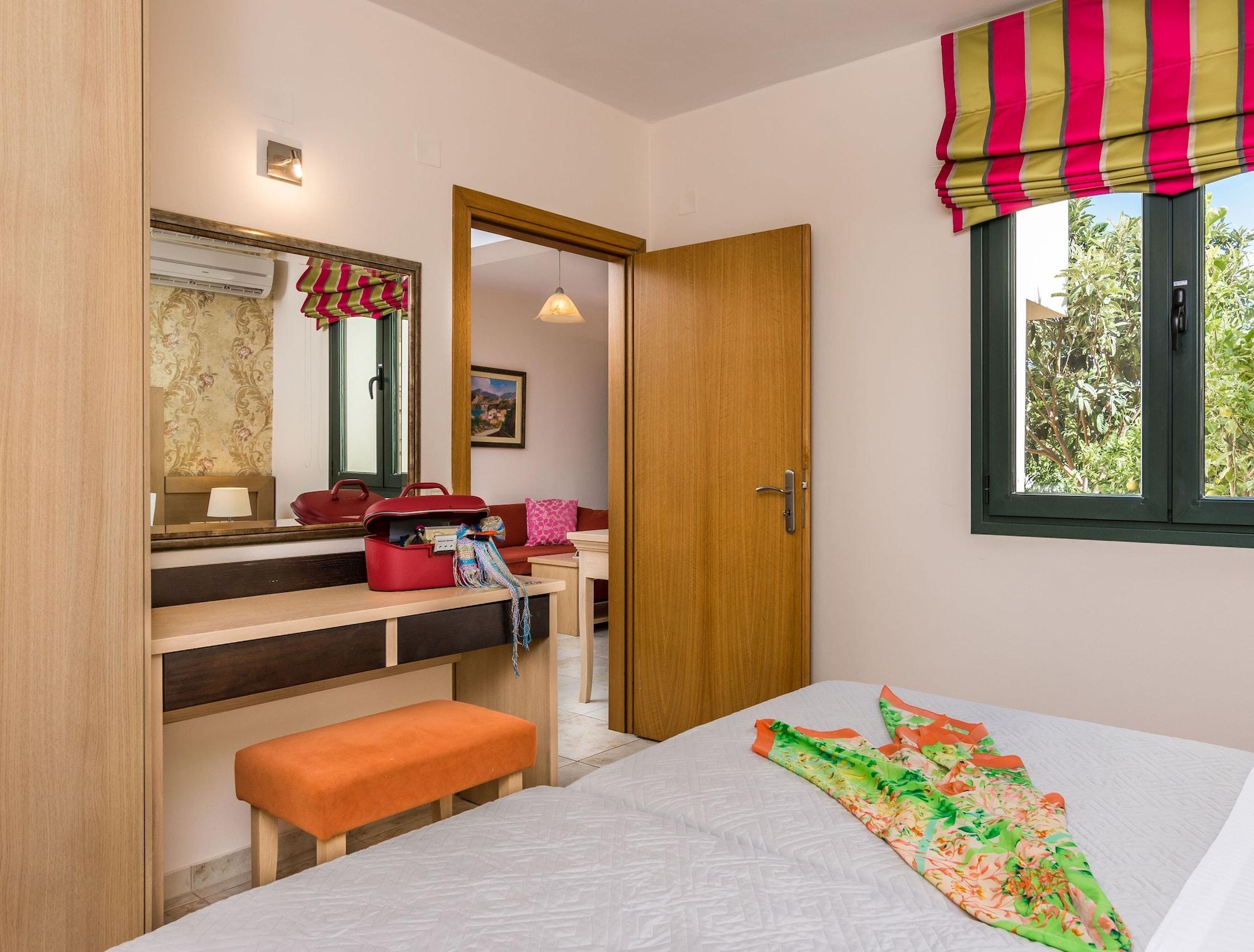 Pilot'S Villas Luxury Suites Hersonissos  Exterior foto